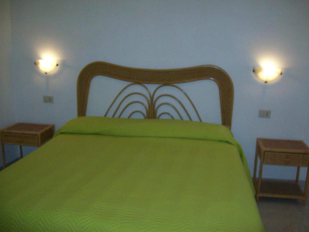 Casadelpino Residence La Piana Ponza Esterno foto